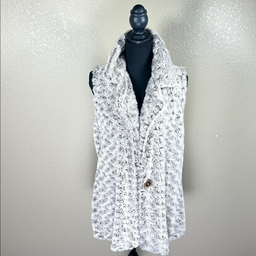 Vine Street Apparel Cream and Brown Textured Vest